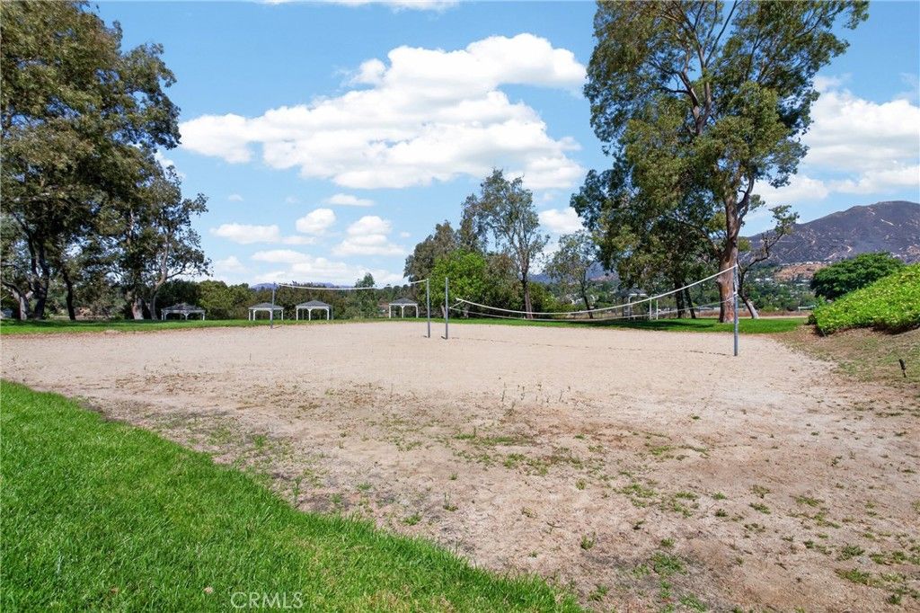 Image 42 of property listing at 13691 Gavina 412, Sylmar, CA 91342