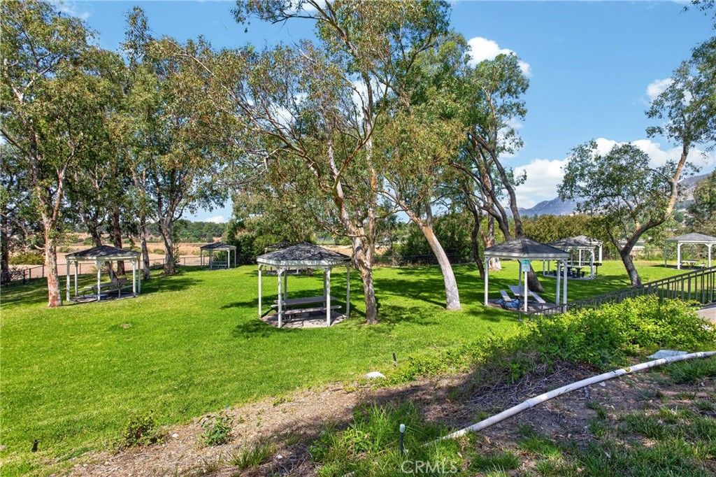 Image 43 of property listing at 13691 Gavina 412, Sylmar, CA 91342