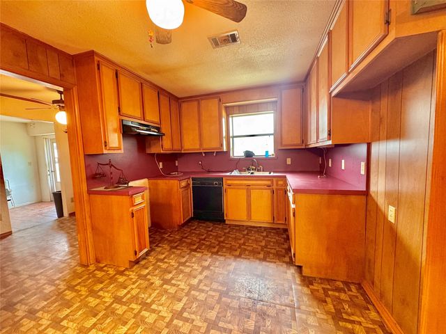672 County Road 1135, Morgan, TX 76671