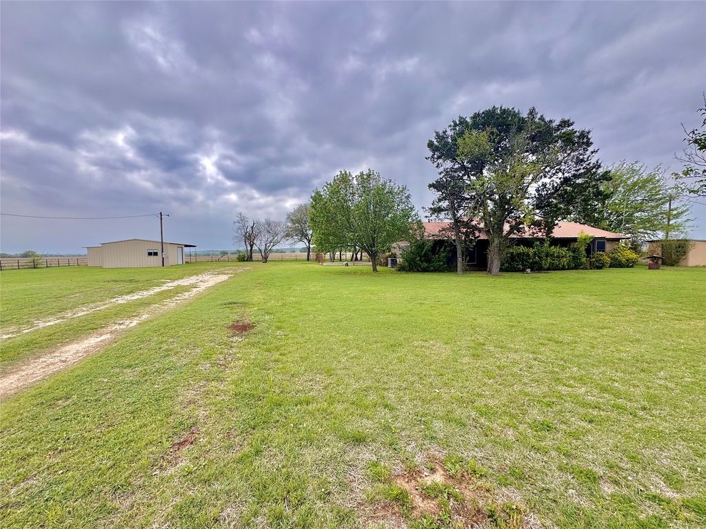 672 County Road 1135, Morgan, TX 76671