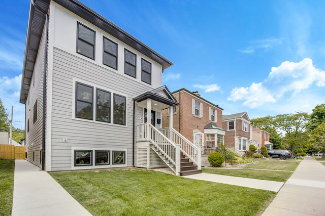 6038 N Drake Avenue, Chicago, IL 60659