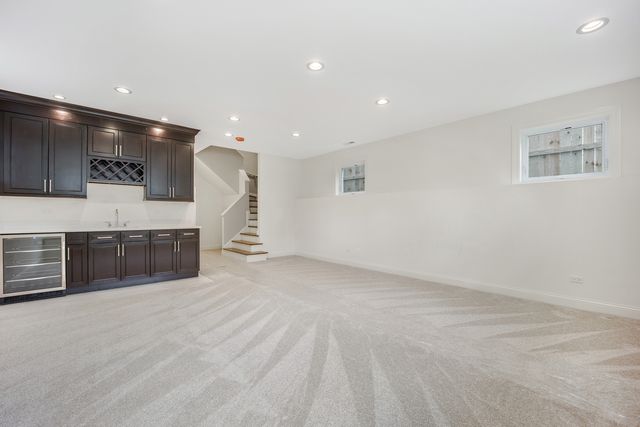 6038 N Drake Avenue, Chicago, IL 60659