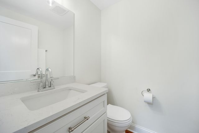 6038 N Drake Avenue, Chicago, IL 60659