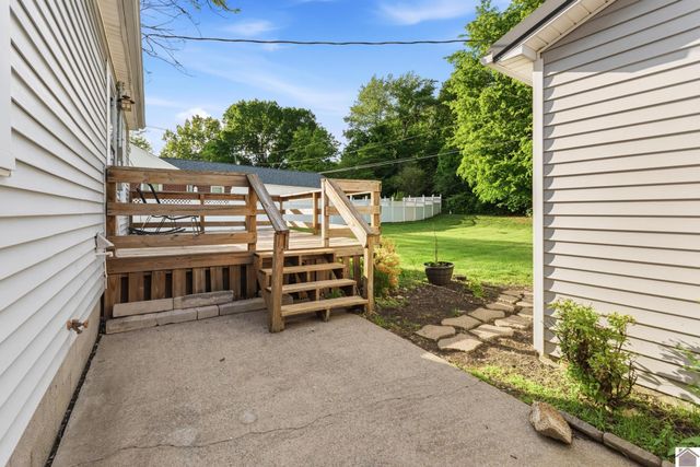 280 Navaho, Paducah, KY 42001