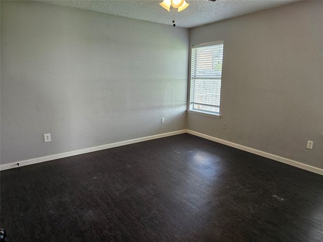 9900 Long Rifle Drive, Fort Worth, TX 76108