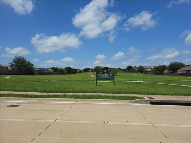 9900 Long Rifle Drive, Fort Worth, TX 76108