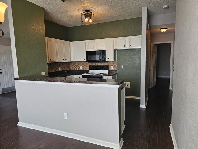 9900 Long Rifle Drive, Fort Worth, TX 76108