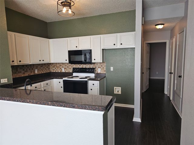 9900 Long Rifle Drive, Fort Worth, TX 76108