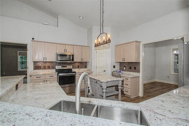 5045 SW 2ND AVENUE, Ocala, FL 34471