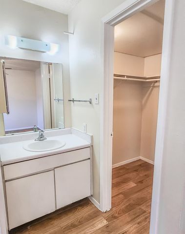 924 E Dean Keeton ST 222, Austin, TX 78705