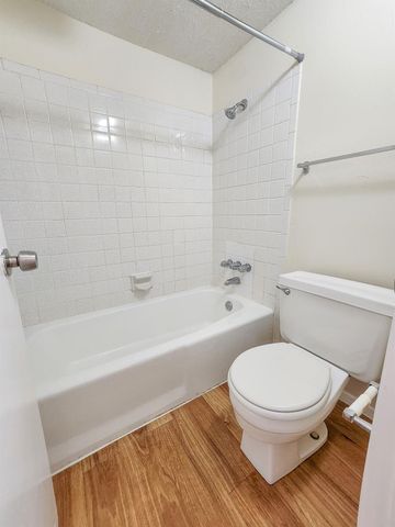 924 E Dean Keeton ST 222, Austin, TX 78705