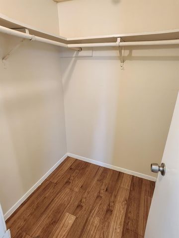 924 E Dean Keeton ST 222, Austin, TX 78705