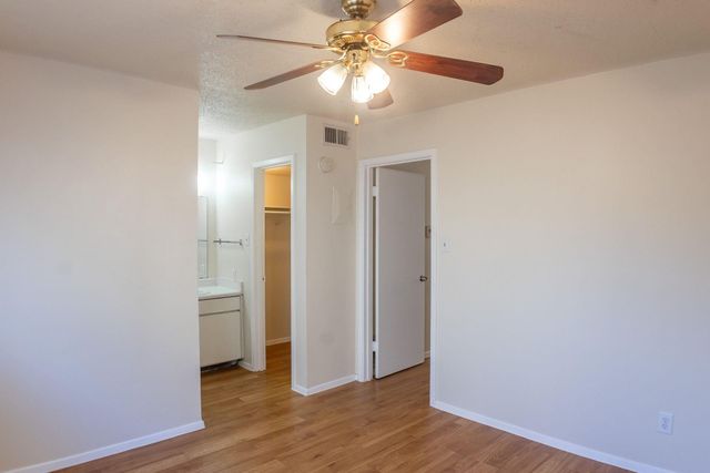 924 E Dean Keeton ST 222, Austin, TX 78705