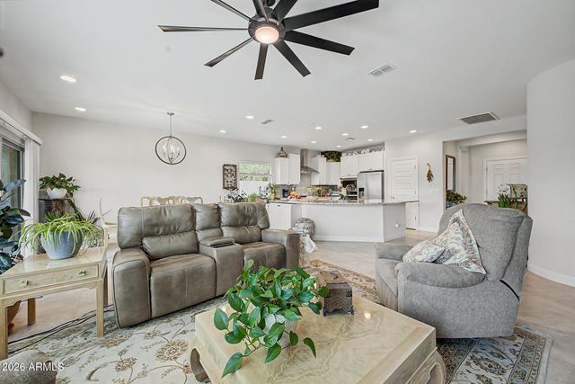 3218 N LAFAYETTE Drive, Florence, AZ 85132