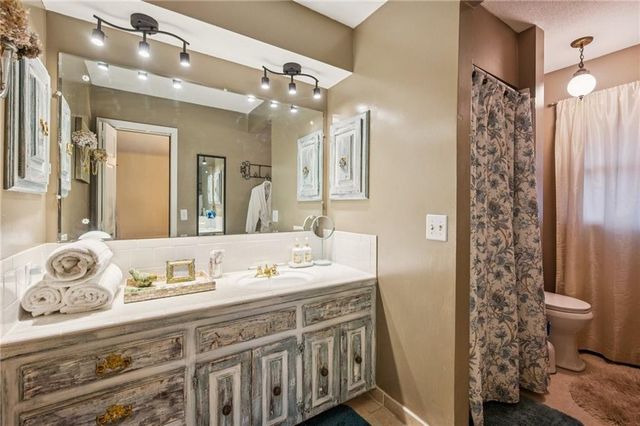 245 N Main Street, Liberty, MO 64068