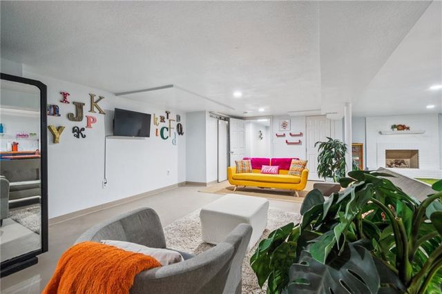 245 N Main Street, Liberty, MO 64068