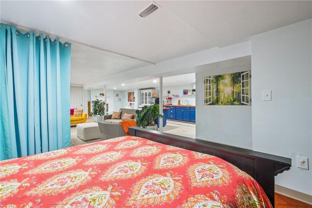 245 N Main Street, Liberty, MO 64068