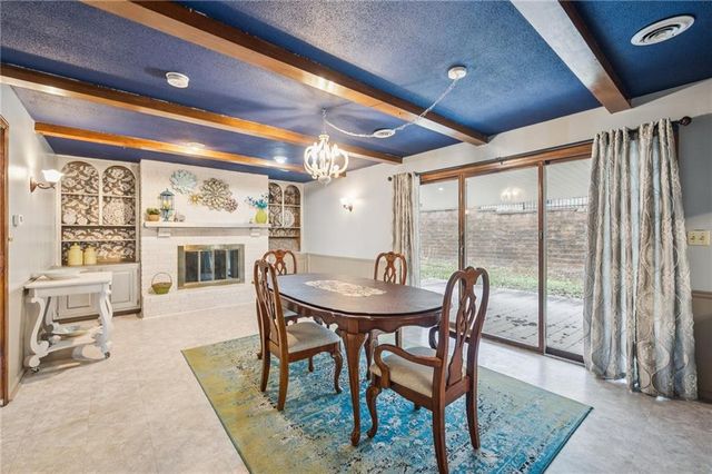 245 N Main Street, Liberty, MO 64068