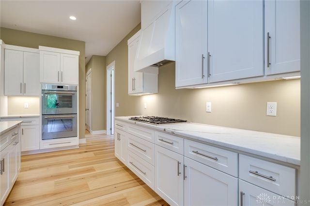 9882 Saddle Creek Trail, Centerville, OH 45458