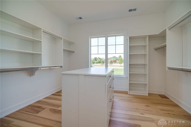 9882 Saddle Creek Trail, Centerville, OH 45458