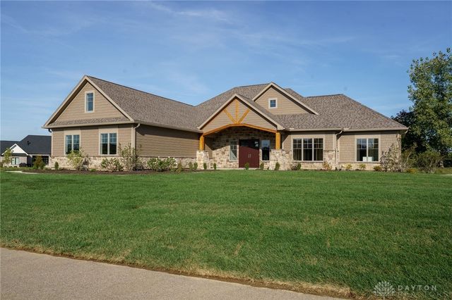 9882 Saddle Creek Trail, Centerville, OH 45458