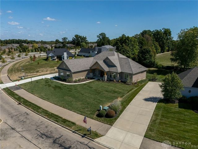 9882 Saddle Creek Trail, Centerville, OH 45458