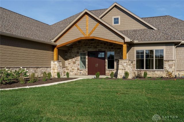 9882 Saddle Creek Trail, Centerville, OH 45458