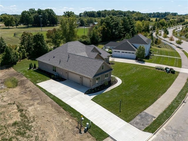 9882 Saddle Creek Trail, Centerville, OH 45458