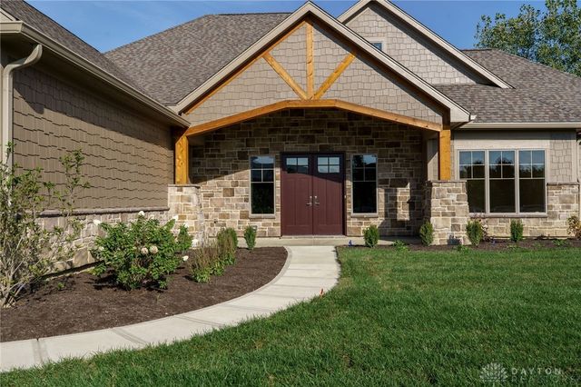 9882 Saddle Creek Trail, Centerville, OH 45458