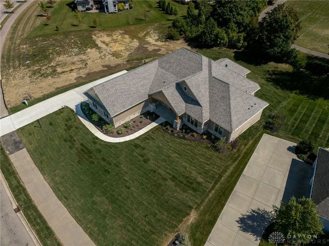 9882 Saddle Creek Trail, Centerville, OH 45458