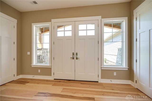 9882 Saddle Creek Trail, Centerville, OH 45458