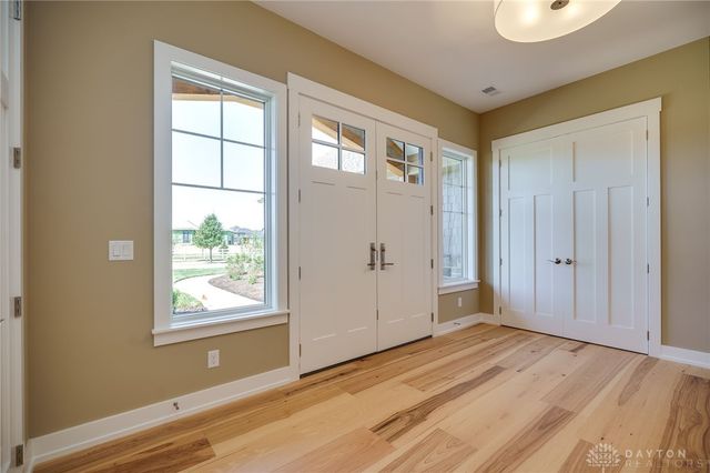 9882 Saddle Creek Trail, Centerville, OH 45458