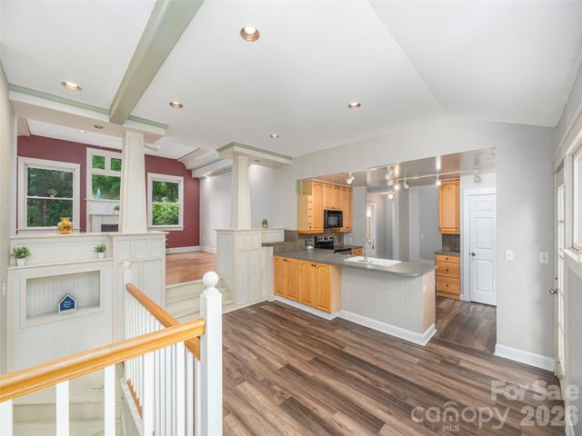 136 Assembly Street, Waynesville, NC 28786