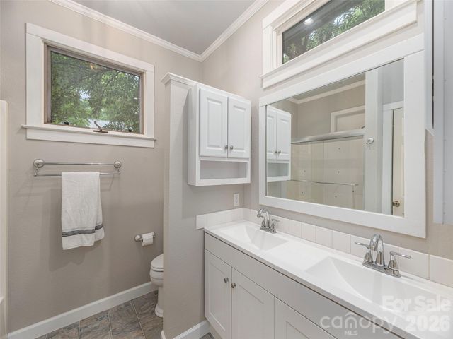 136 Assembly Street, Waynesville, NC 28786