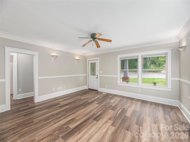 136 Assembly Street, Waynesville, NC 28786