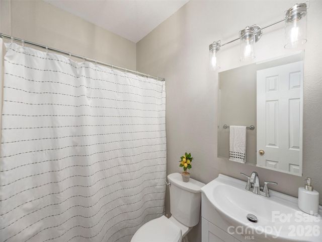 136 Assembly Street, Waynesville, NC 28786