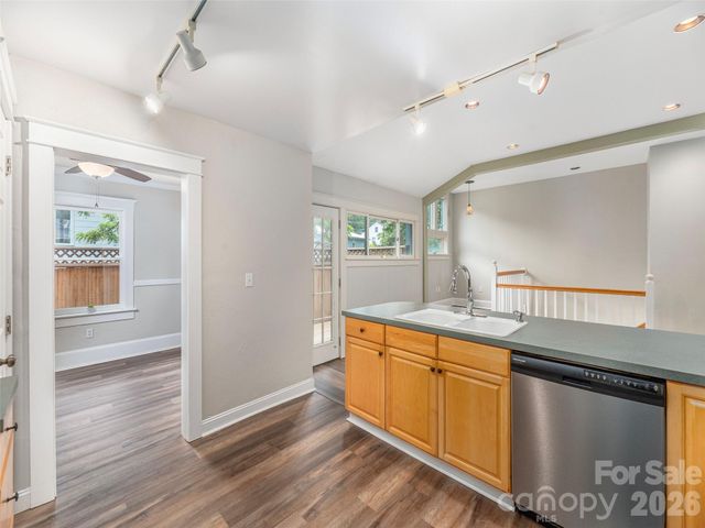 136 Assembly Street, Waynesville, NC 28786