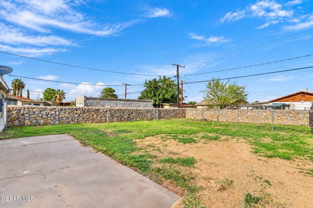 8656 MOUNT WHITNEY Drive, El Paso, TX 79904