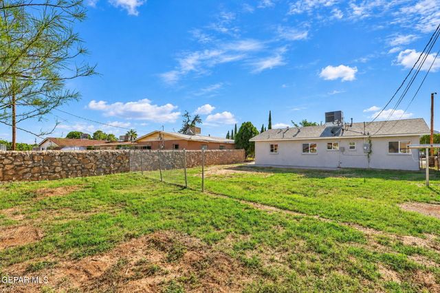 8656 MOUNT WHITNEY Drive, El Paso, TX 79904