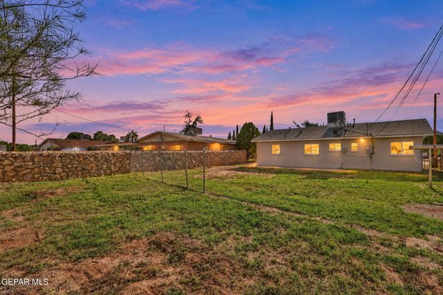 8656 MOUNT WHITNEY Drive, El Paso, TX 79904