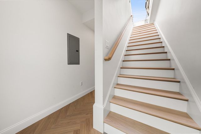 15 Hunting Street 6, Cambridge, MA 02141