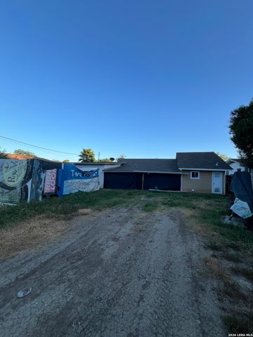 341 Prestwick Blvd, San Antonio, TX 78223