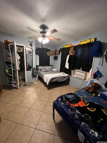 341 Prestwick Blvd, San Antonio, TX 78223