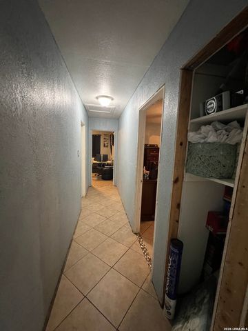 341 Prestwick Blvd, San Antonio, TX 78223