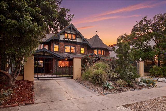 1415 S Manhattan Place, Los Angeles, CA 90019