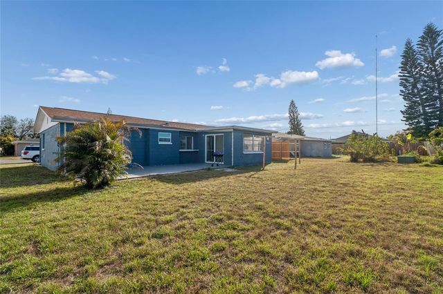 3347 ROXBURY DRIVE, Holiday, FL 34691