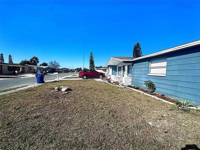 3347 ROXBURY DRIVE, Holiday, FL 34691