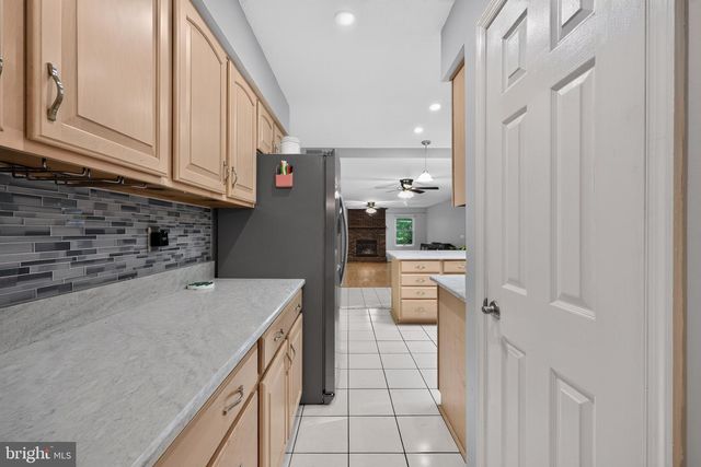 8835 REDBAY RUN, Bel Alton, MD 20611