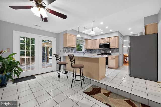 8835 REDBAY RUN, Bel Alton, MD 20611