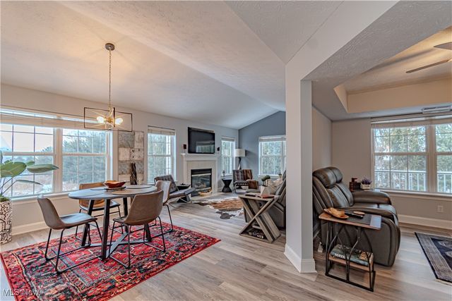 5080 Whispering Oaks Boulevard, Parma, OH 44134